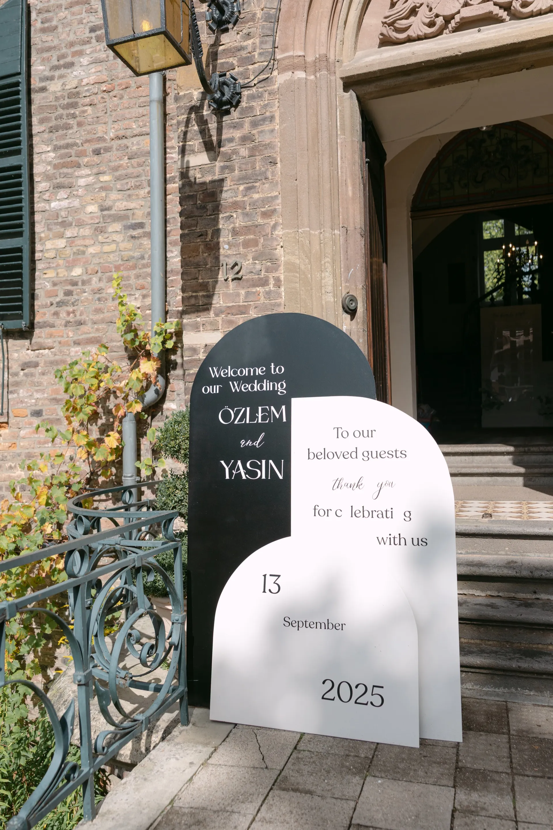 Stilvolles Hochzeitsdetail in Nahaufnahme